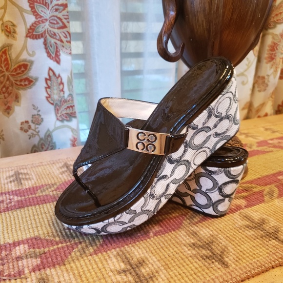 Wedge - Picture 3 of 3